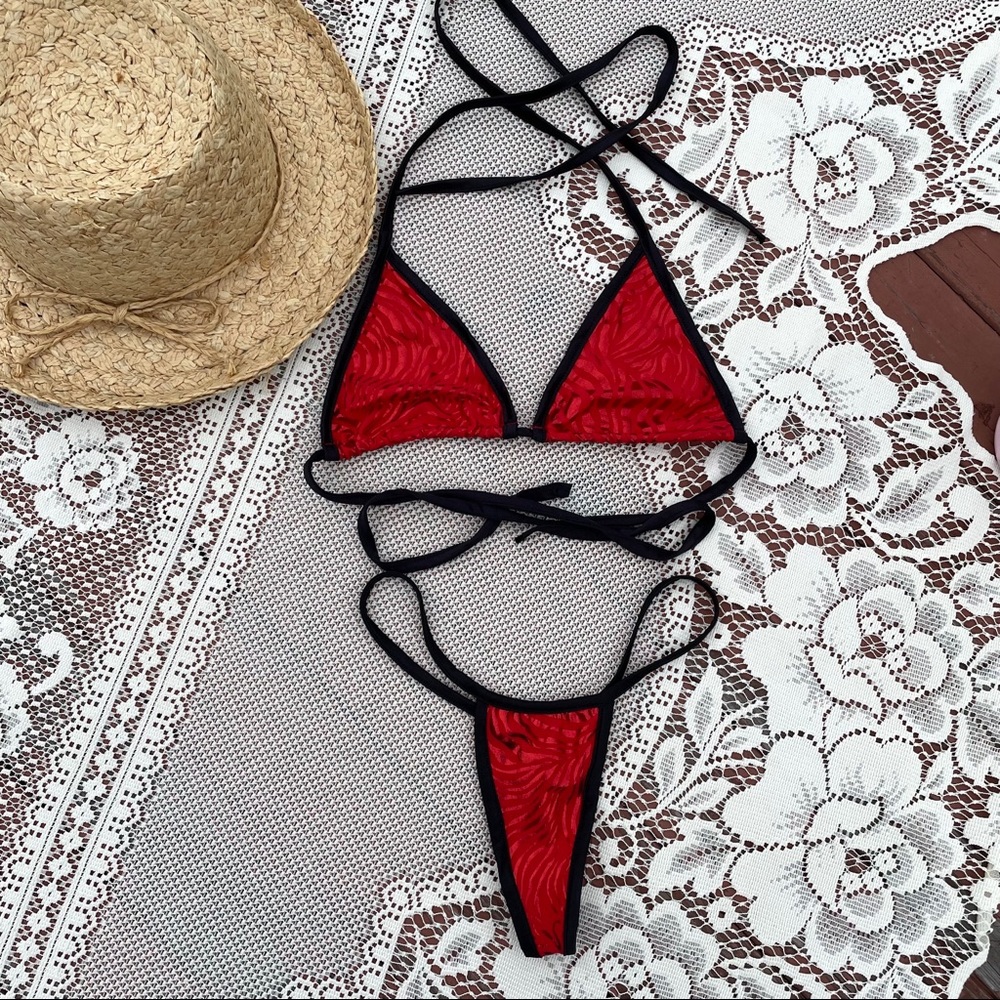 STRING BIKINI RED HOLOGRAPHIC BATHING SUIT